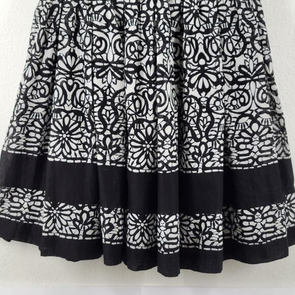 TAYLOR Womens Dress Sz 12 Abstract Floral Black White A Line Cotton Fir Flare - Picture 3 of 12